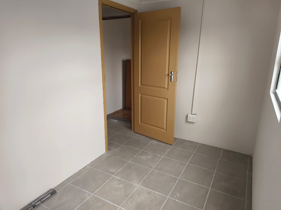 To Let 3 Bedroom Property for Rent in Sanddrift Western Cape